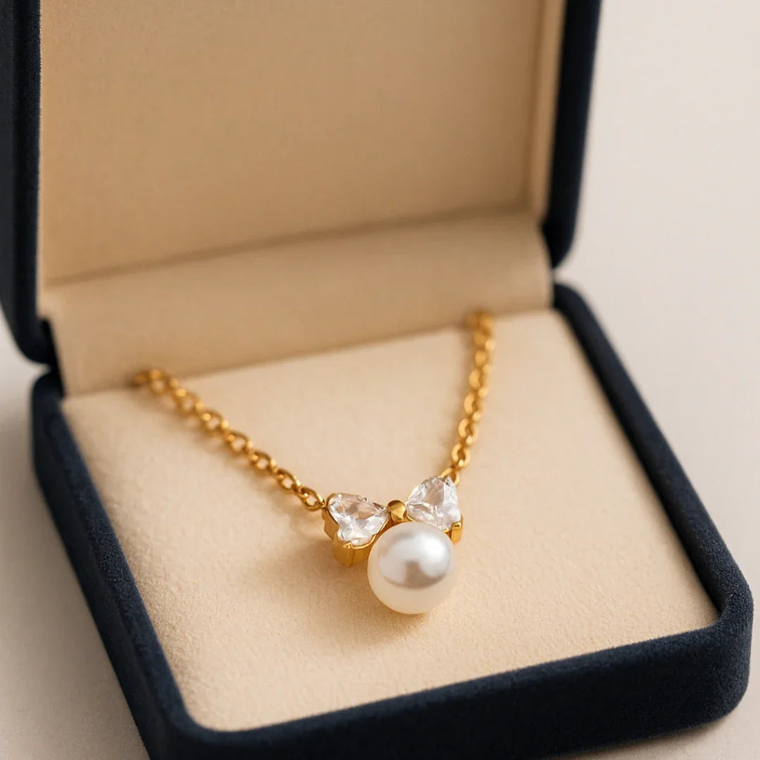 Colar de Pérola e Laço de Zircônia Banhado em Ouro 18k