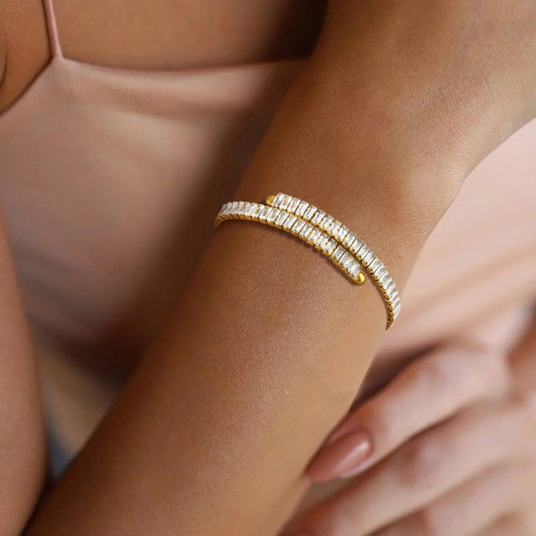 Bracelete Ajustável de Pedras de Zircônia | Loja Koa