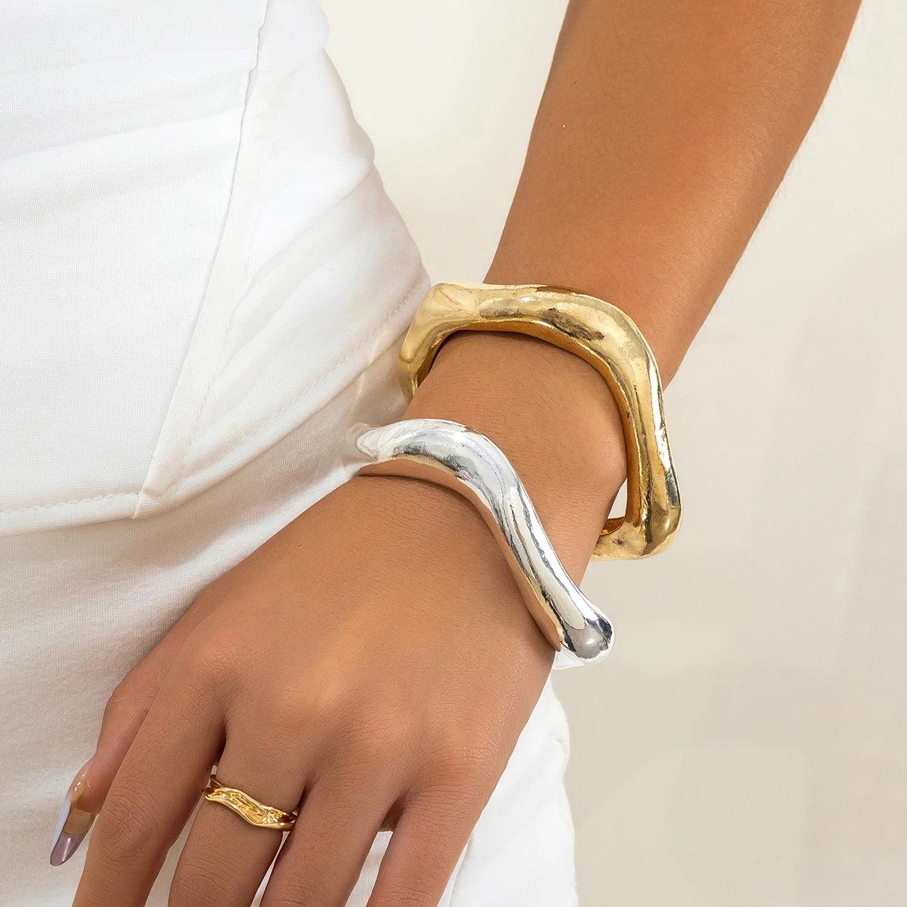Bracelete Ajustável Grosso Banhado em Ouro 18k