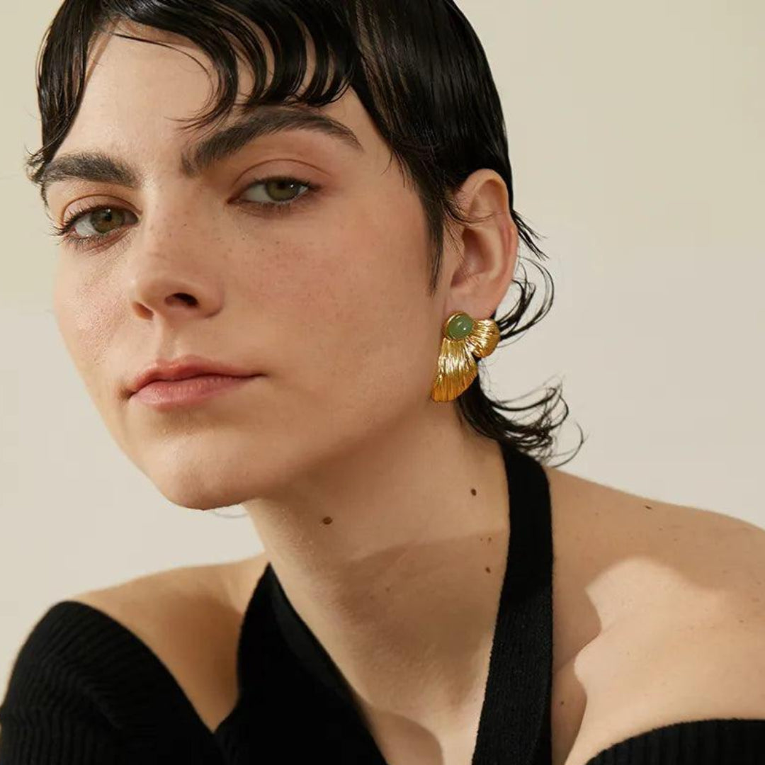 Brinco Pétala Com Pedra Natural Banhado em Ouro 18k