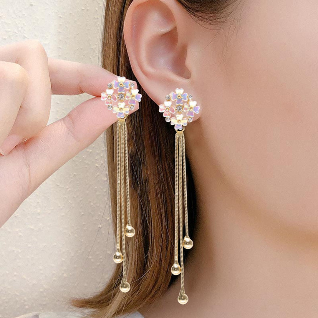 Brinco longo Flor Com Cristais
