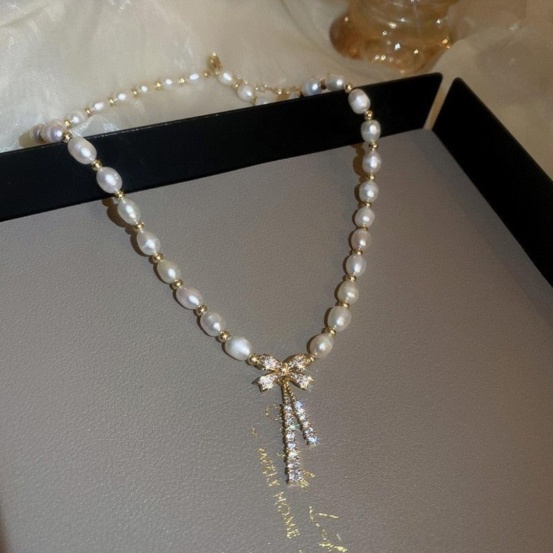 Colar De Pérola Com Laço Banhado Em Ouro 18k