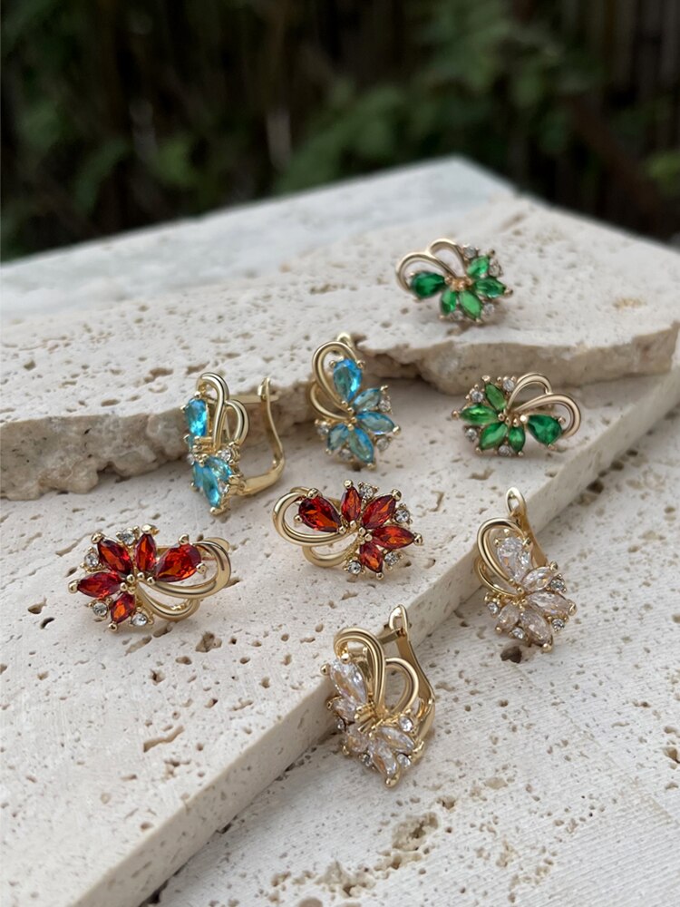 Brinco Floral de Zircônia Azul