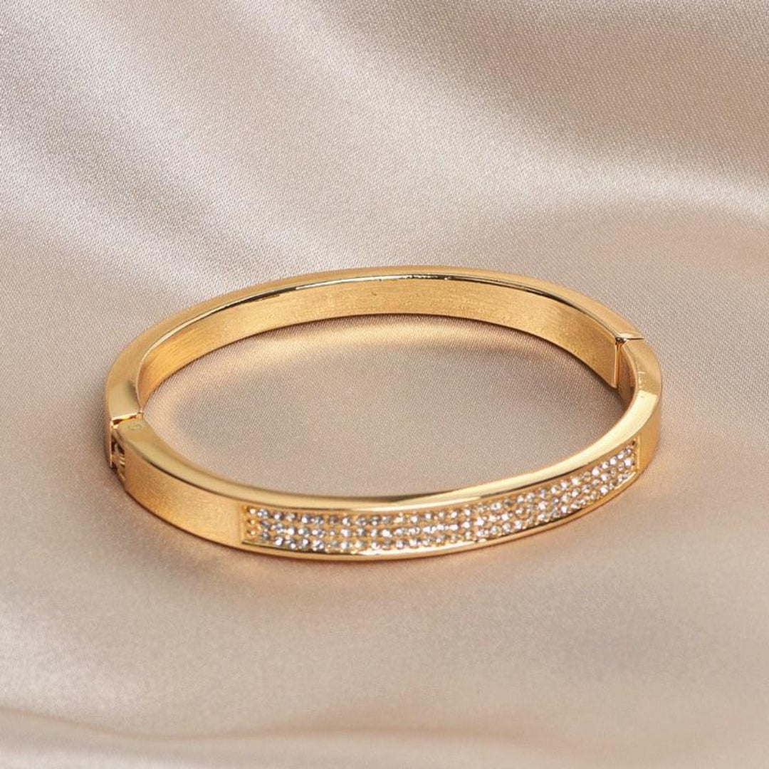 Pulseira Com Micro Cristais Banhada em Ouro 18k