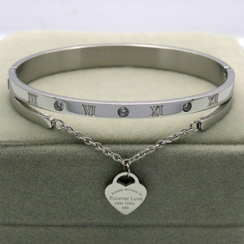 Pulseira Dourada Com Pingente De Coração