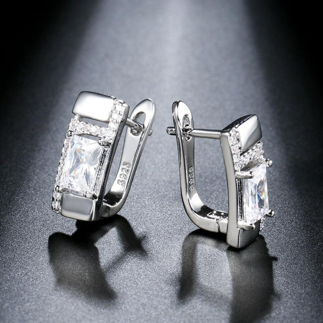 Brinco Com Dupla Camada De Zircônia Banhado Em Ouro 18k