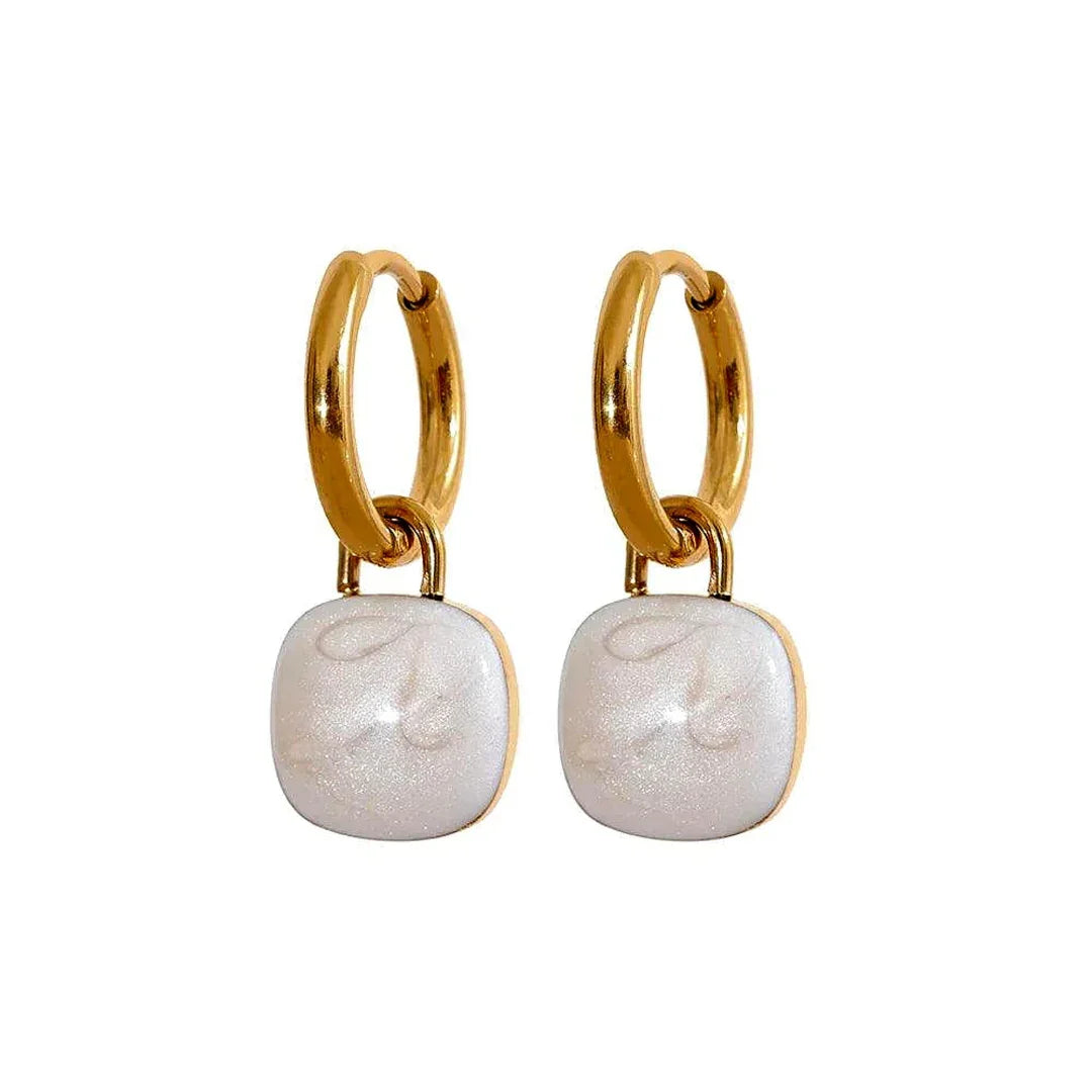 Brinco de Argolinha com Pingente Banhado em Ouro 18k