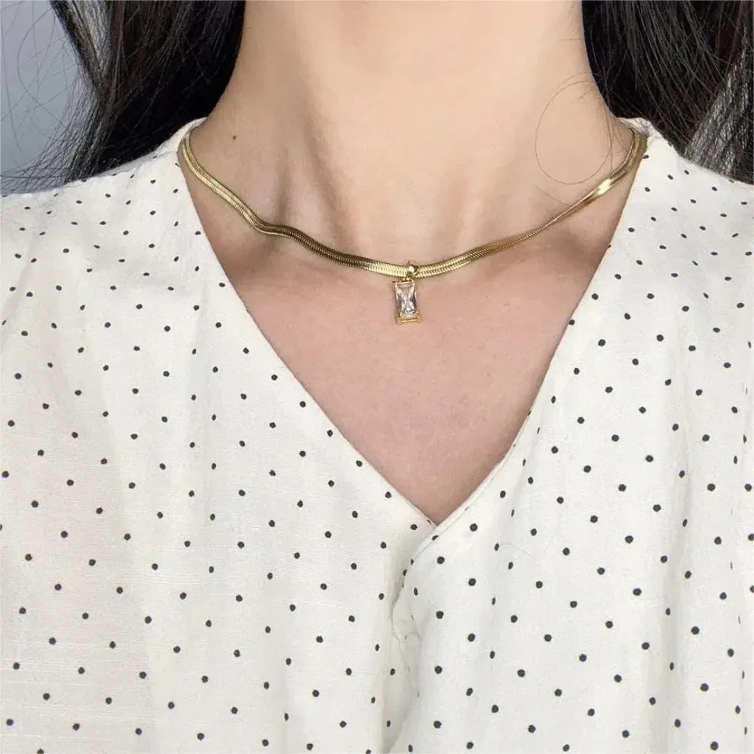 Colar Esmeralda Snake Banhado em Ouro 18k